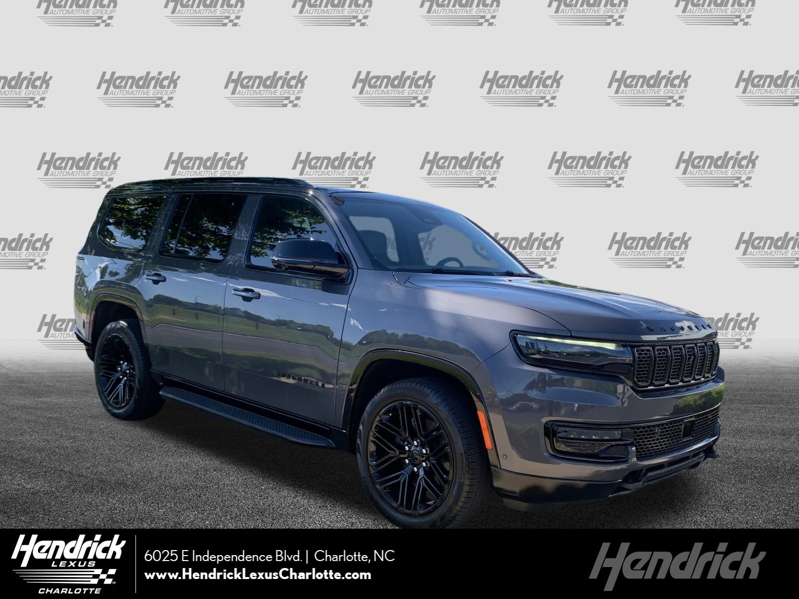 Used 2024 Jeep Wagoneer Series II w/ Convenience Group I RWD image 1