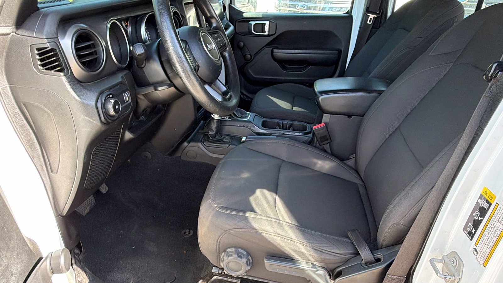 Used 2023 Jeep Wrangler Unlimited Sport AWD/4WD image 16