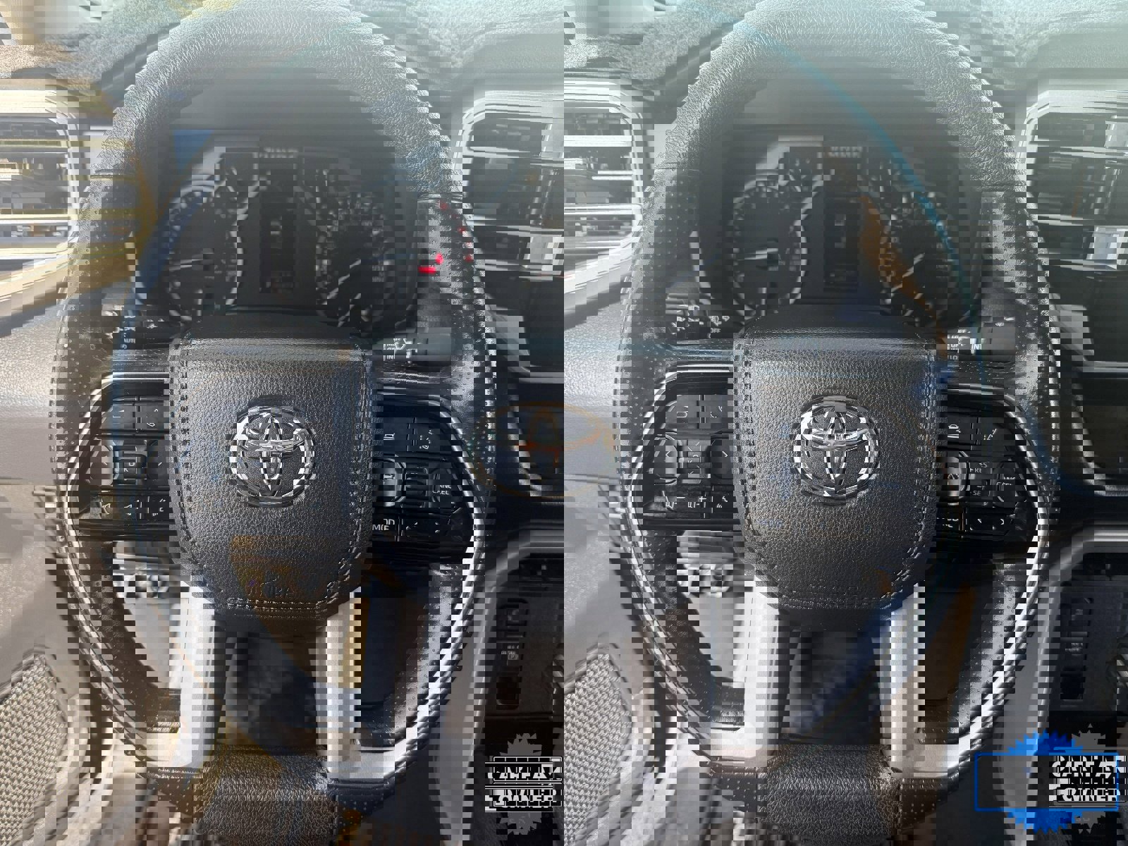 Used 2022 Toyota Tundra SR5 w/ Convenience Package image 24