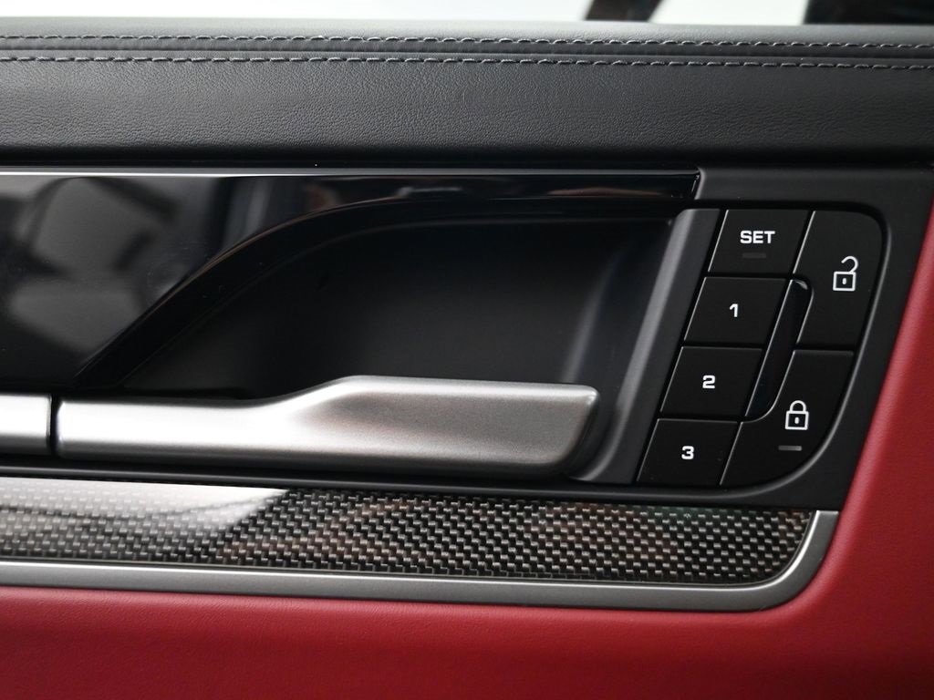 New 2026 Porsche Cayenne S image 18