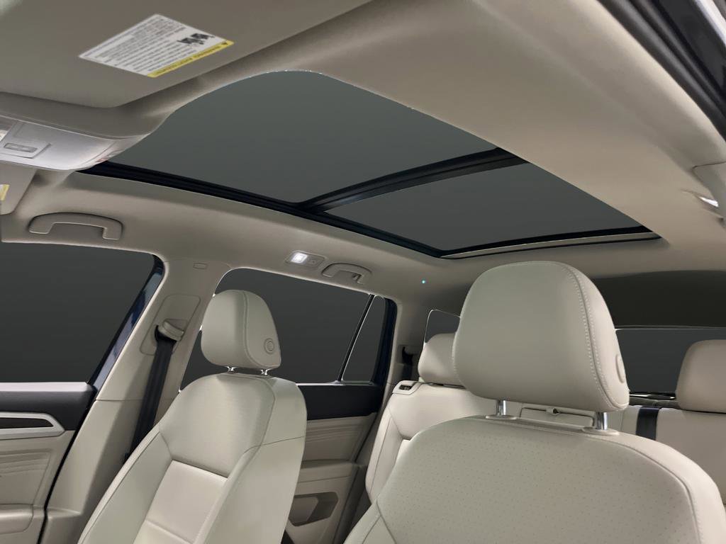 Used 2022 Volkswagen Atlas SE w/ Panoramic Sunroof Package image 7