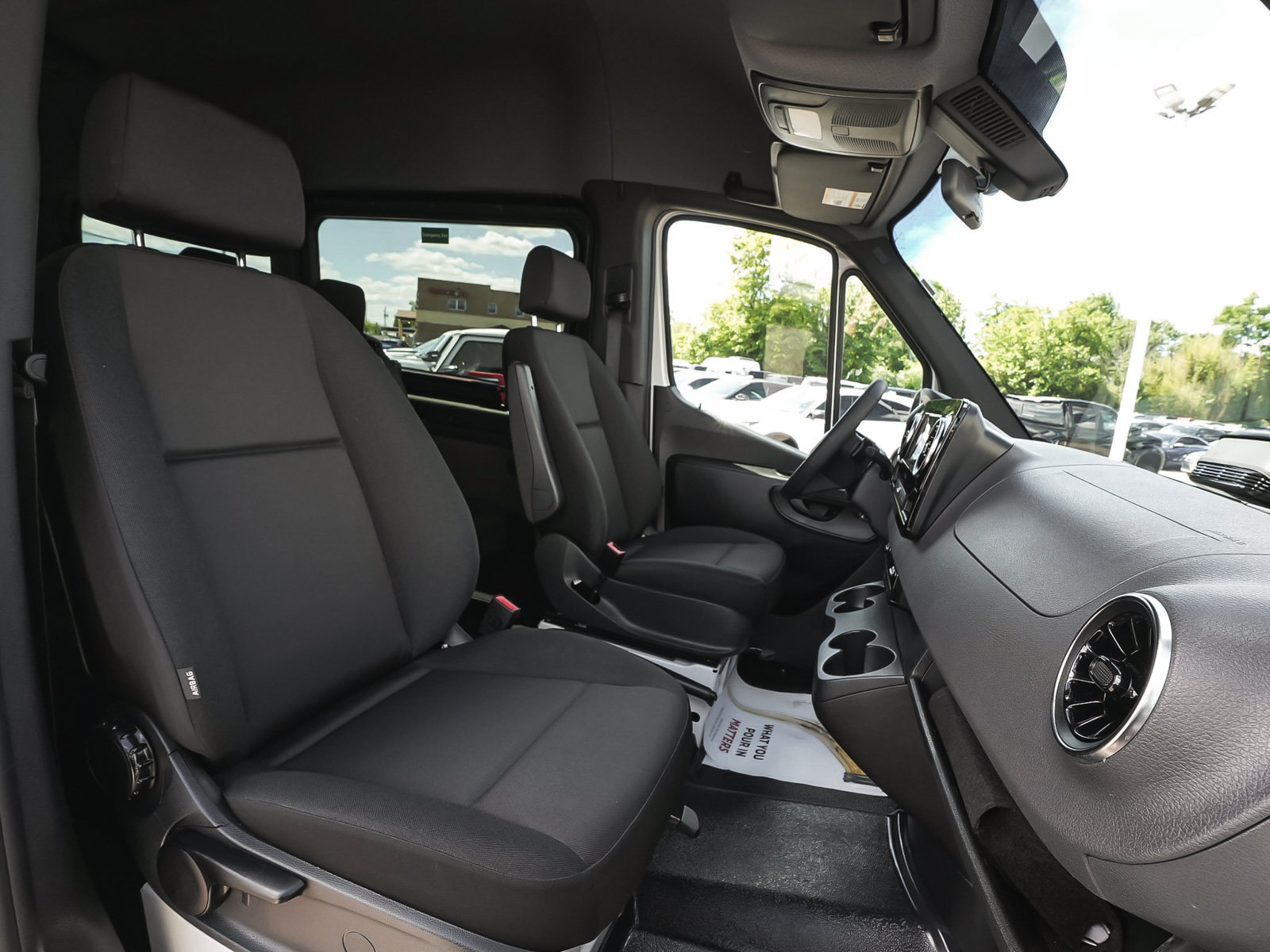 Used 2026 Mercedes-Benz Sprinter 2500 image 31