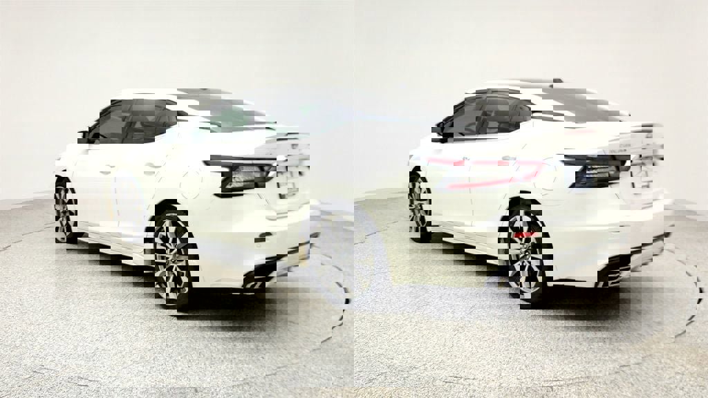 Used 2023 Nissan Maxima Platinum w/ Sport Mat Group image 7