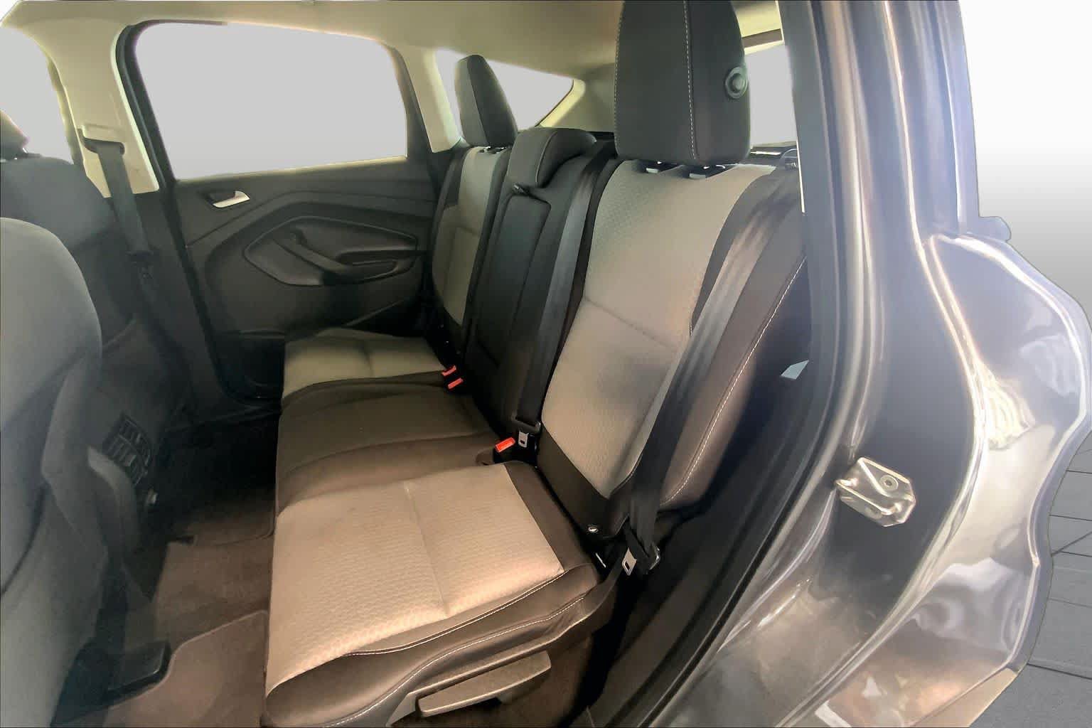 Used 2019 Ford Escape SE FWD image 21