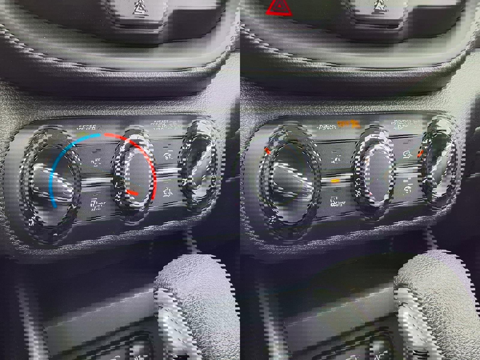 Used 2024 Kia Soul LX w/ Option Group 015 image 11