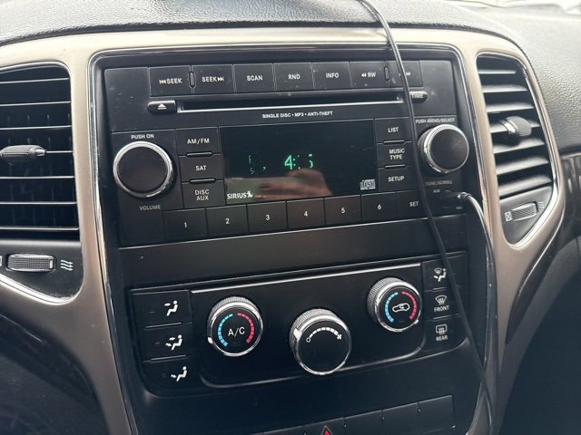 Used 2012 Jeep Grand Cherokee Laredo w/ Laredo E Group image 22