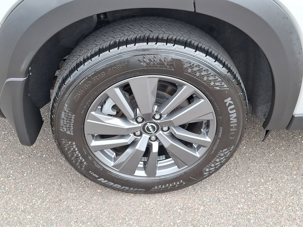 Used 2024 Nissan Pathfinder SV AWD/4WD image 10