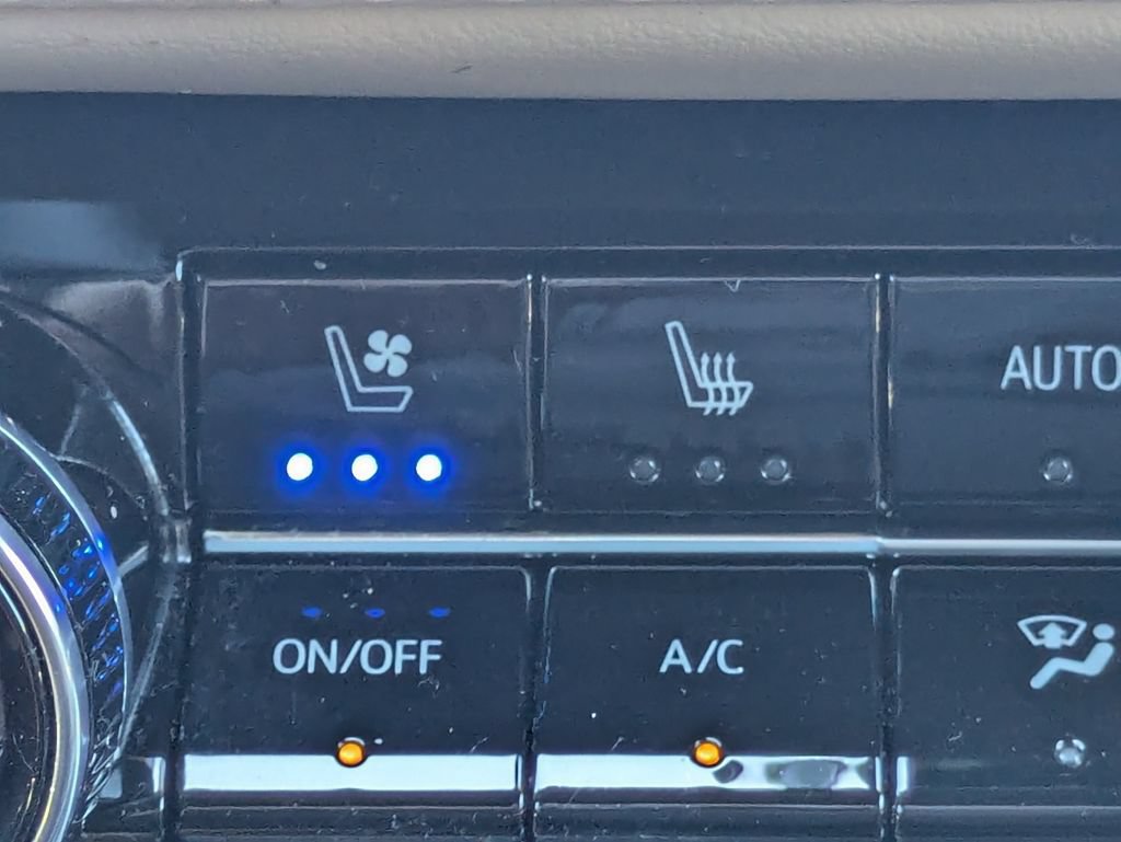 Used 2026 Chevrolet Equinox ACTIV w/ Convenience Package III FWD image 24