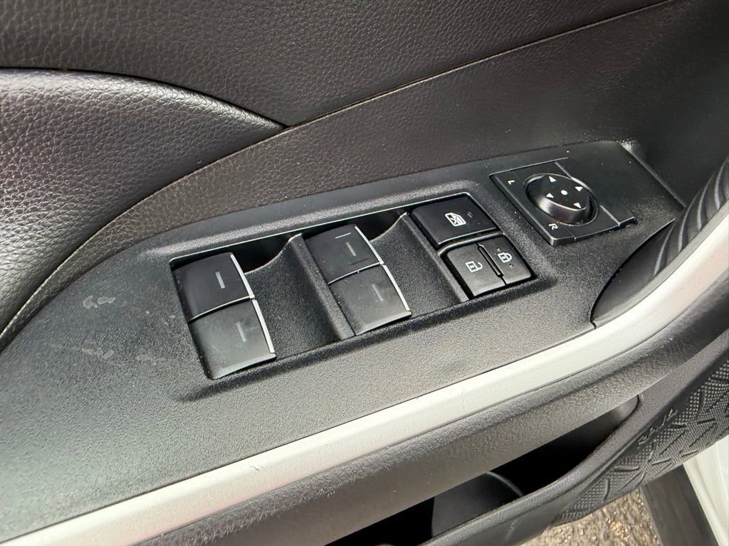 Used 2025 Toyota RAV4 XLE w/ Weather Package image 20