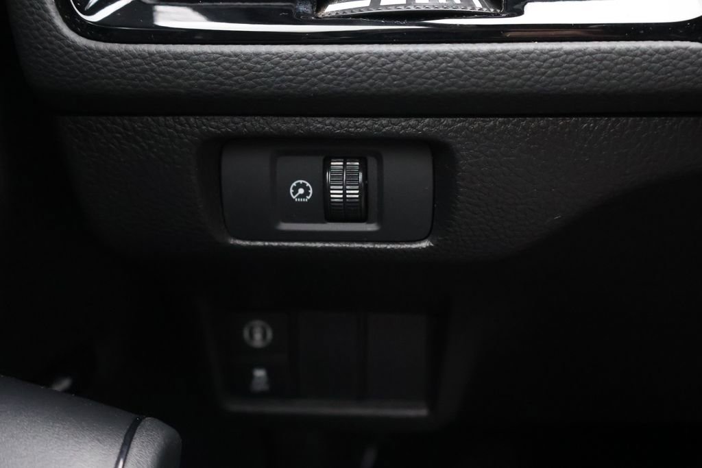 Used 2023 Honda Civic Sport image 32