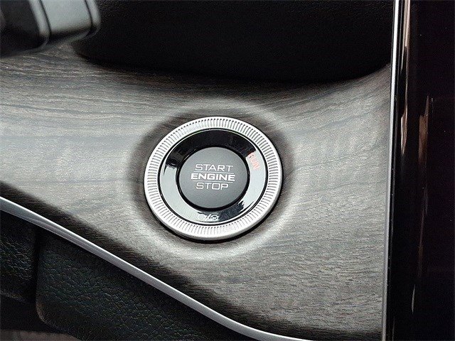 Used 2022 Jeep Grand Cherokee L Limited image 27