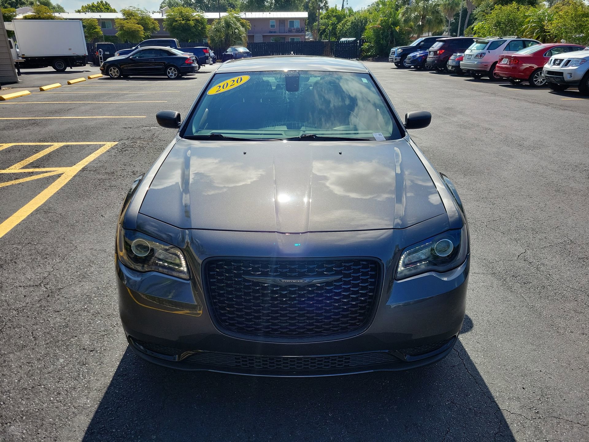 Used 2020 Chrysler 300 Touring w/ Sport Appearance Package RWD image 4
