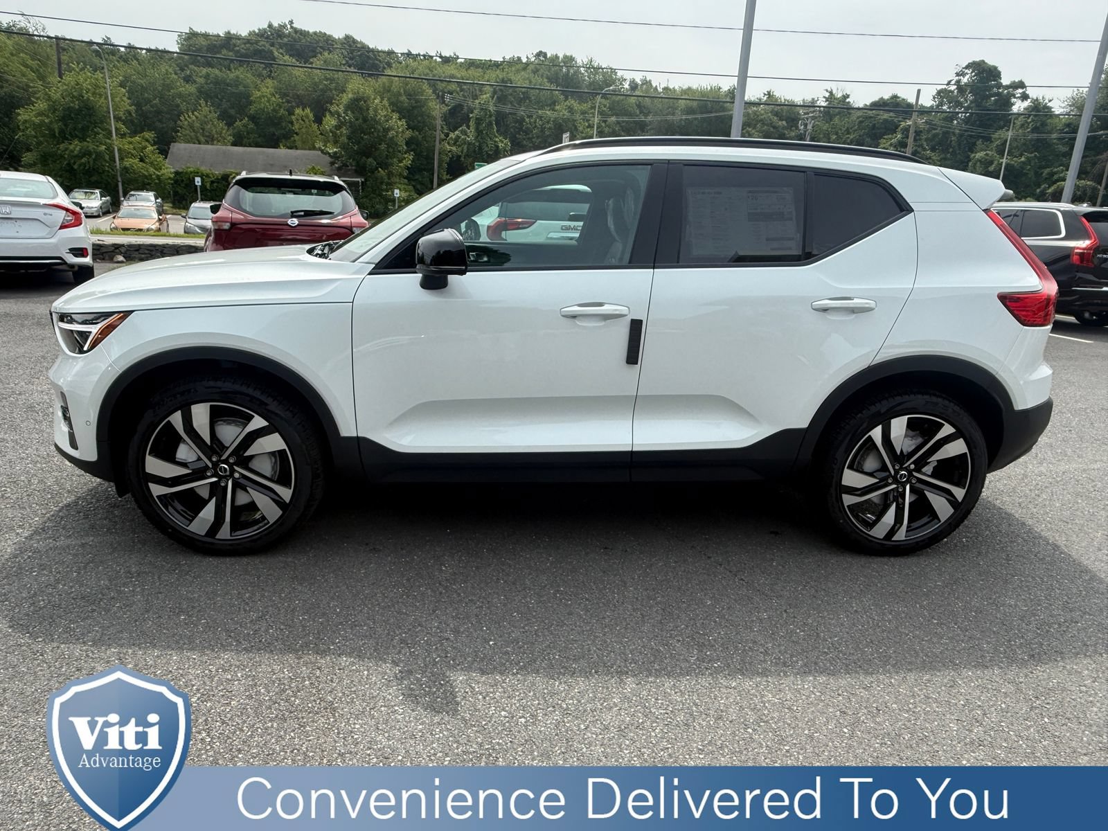 New 2026 Volvo XC40 B5 Ultra w/ Protection Package Premier AWD/4WD image 5
