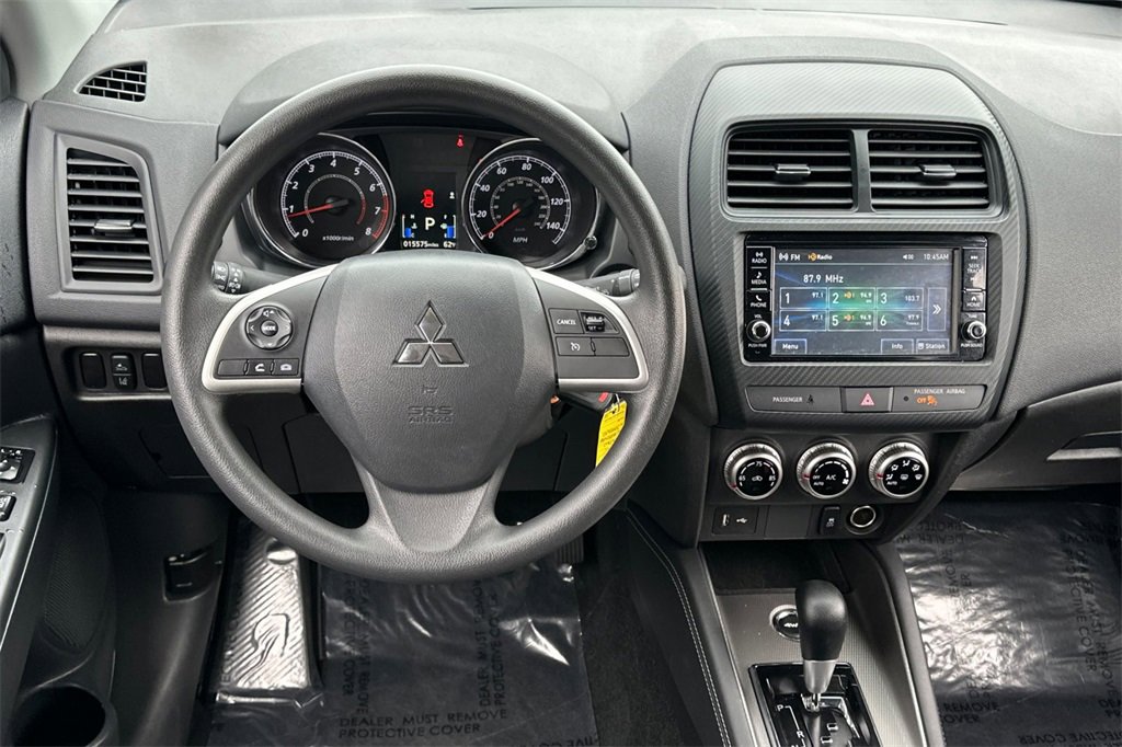 Used 2025 Mitsubishi Outlander Sport ES image 17