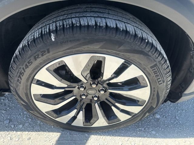 Used 2025 Ford Explorer Platinum w/ LUX Leather Package image 31