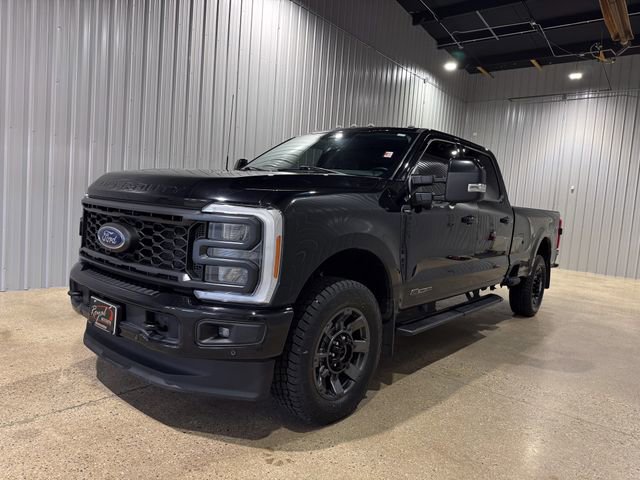 Used 2023 Ford F250 Lariat w/ Lariat Ultimate Package AWD/4WD image 1