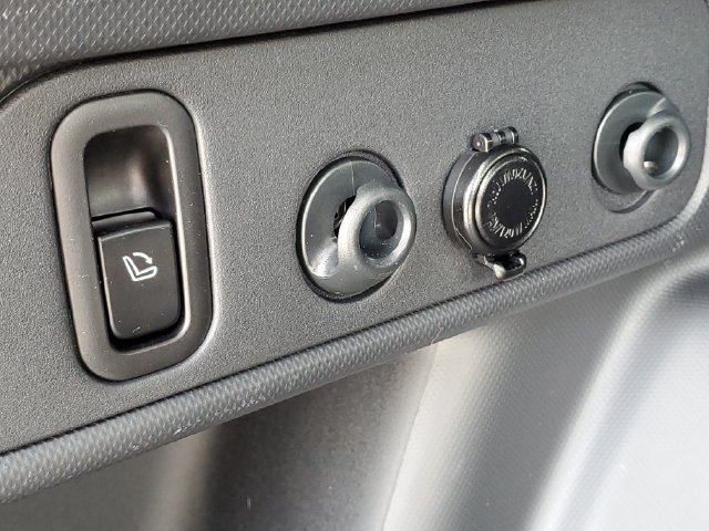 Used 2025 Subaru Forester Limited AWD/4WD image 30
