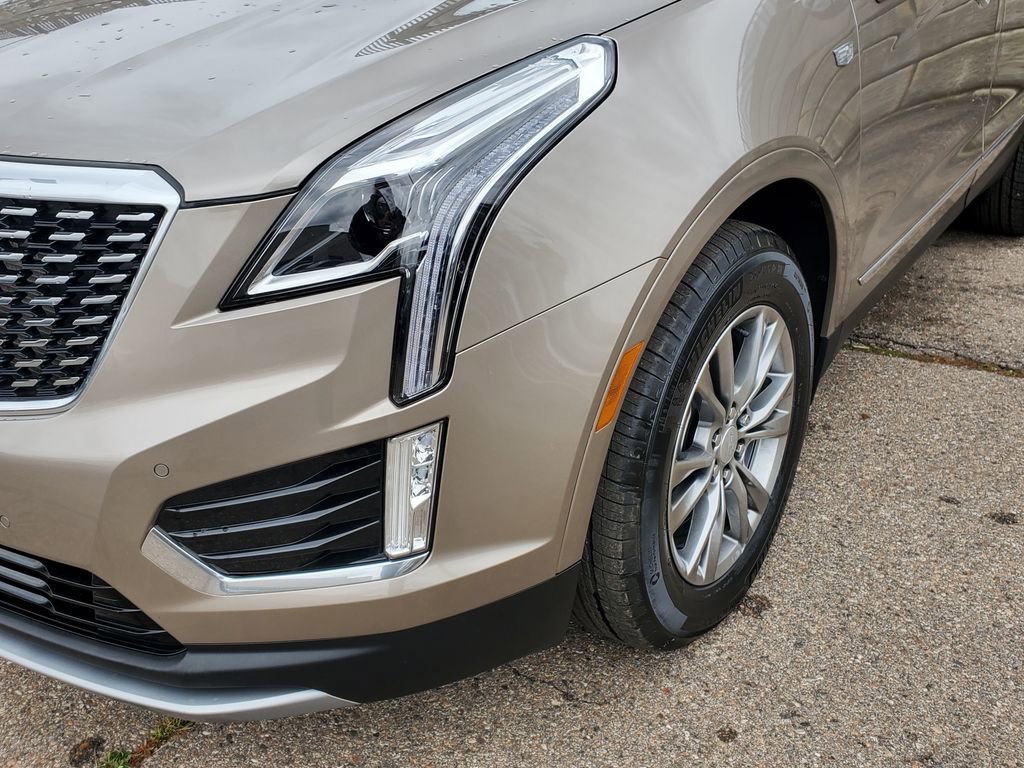 Certified 2023 Cadillac XT5 Premium Luxury w/ LPO, Floor Liner Package image 11
