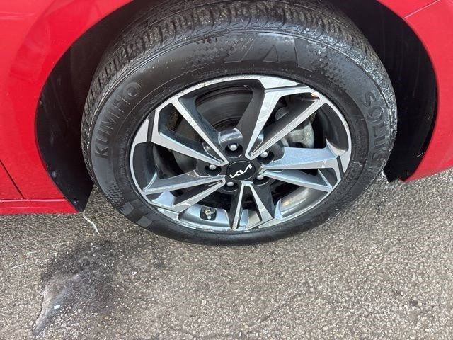 Used 2024 Kia Forte LXS image 40