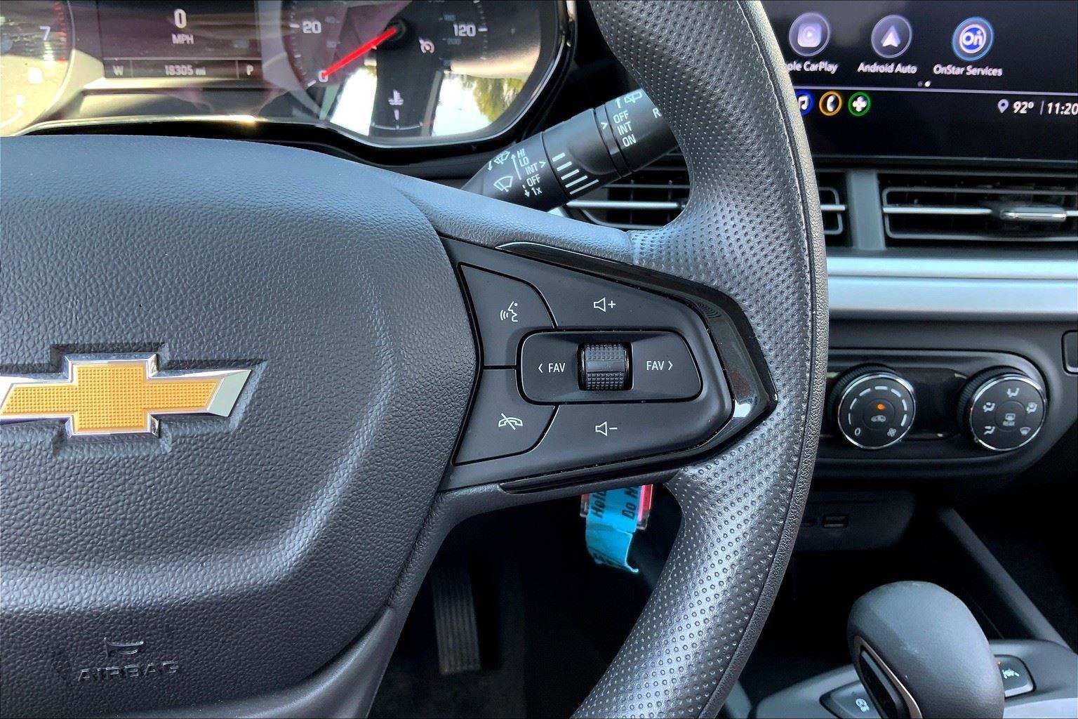 Used 2025 Chevrolet Trax LS image 17