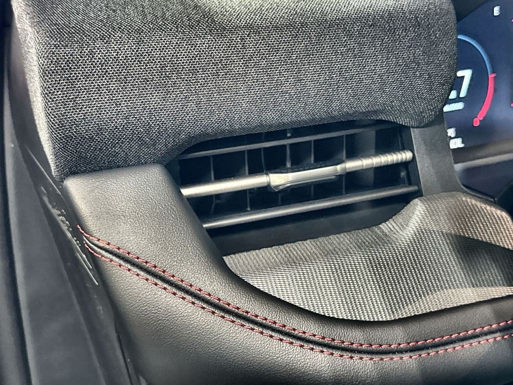 New 2026 Ford Explorer ST-Line w/ ST-Line Street Pack AWD/4WD image 15