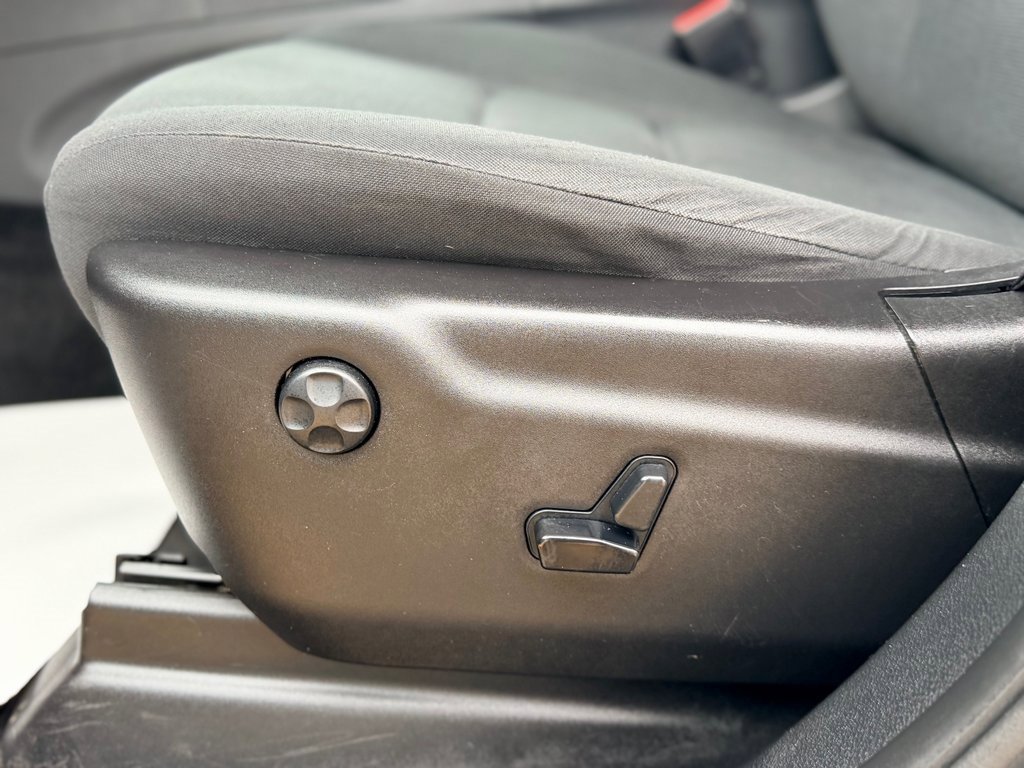 Used 2015 Jeep Grand Cherokee Laredo w/ Quick Order Package 23E image 9