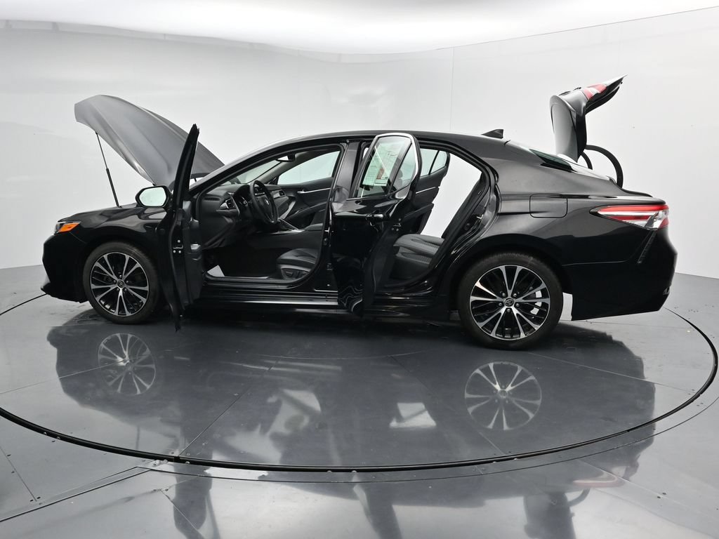 Used 2020 Toyota Camry SE w/ Audio Package FWD image 43