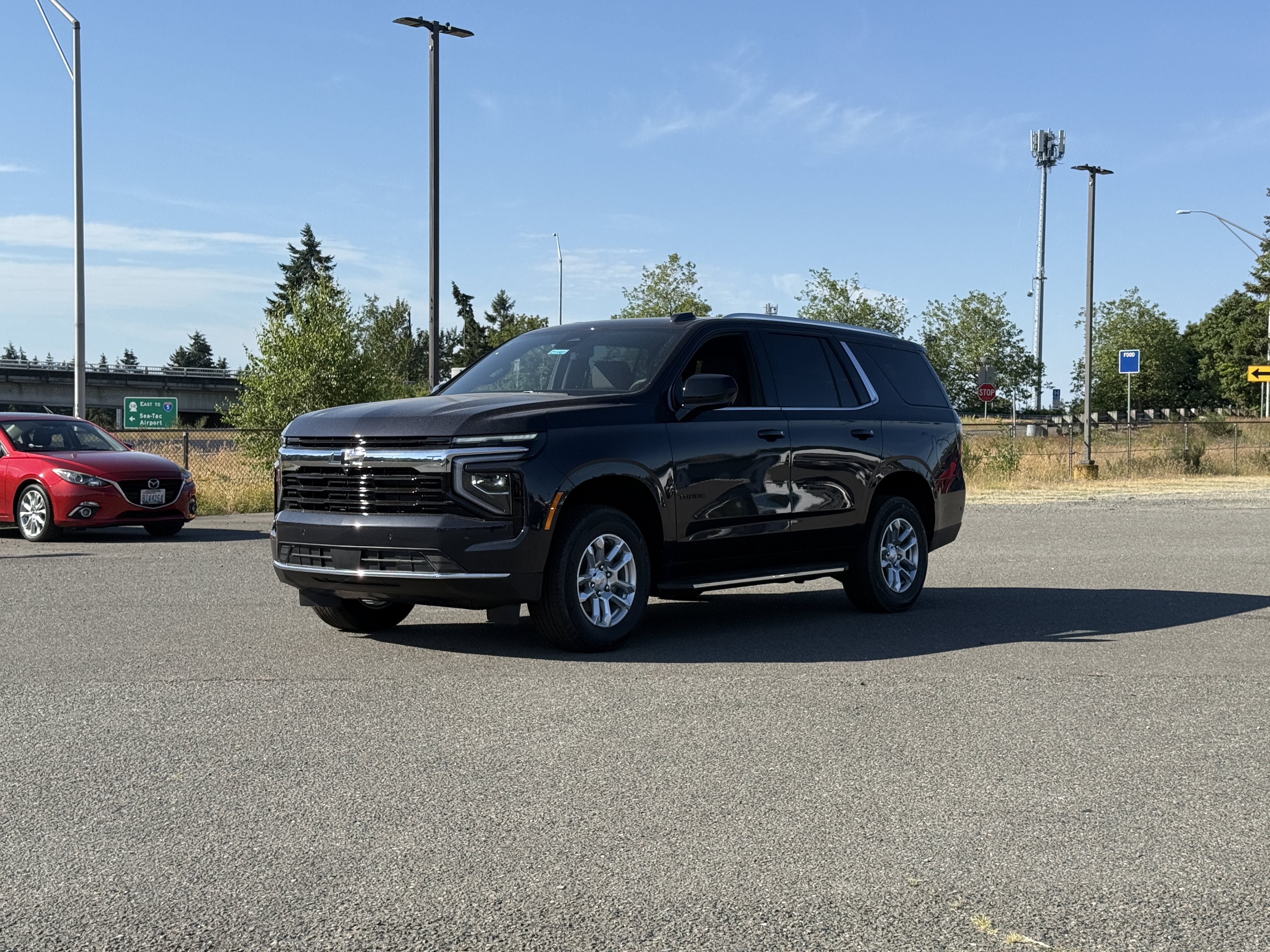 New 2026 Chevrolet Tahoe LS w/ LPO, Dark Essentials Package AWD/4WD image 40
