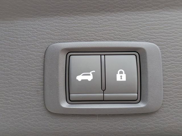 New 2026 Mitsubishi Outlander SE image 14