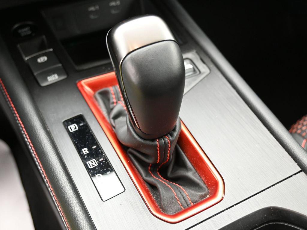 Used 2025 Nissan Kicks SR image 26