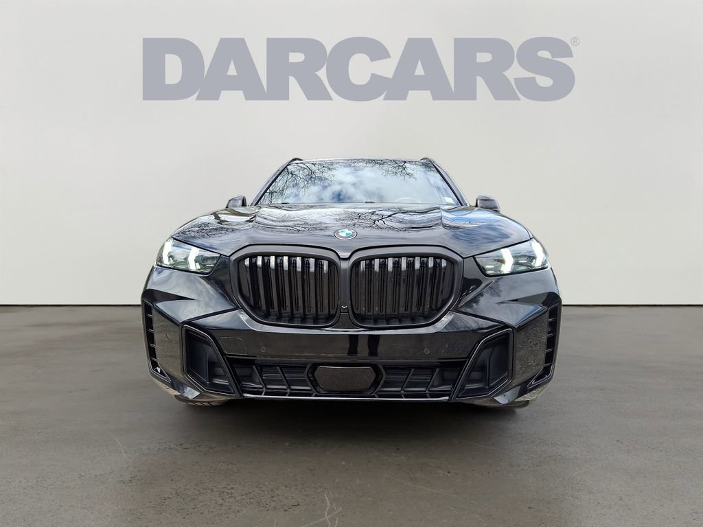 Used 2024 BMW X5 xDrive40i w/ M Sport Package image 2