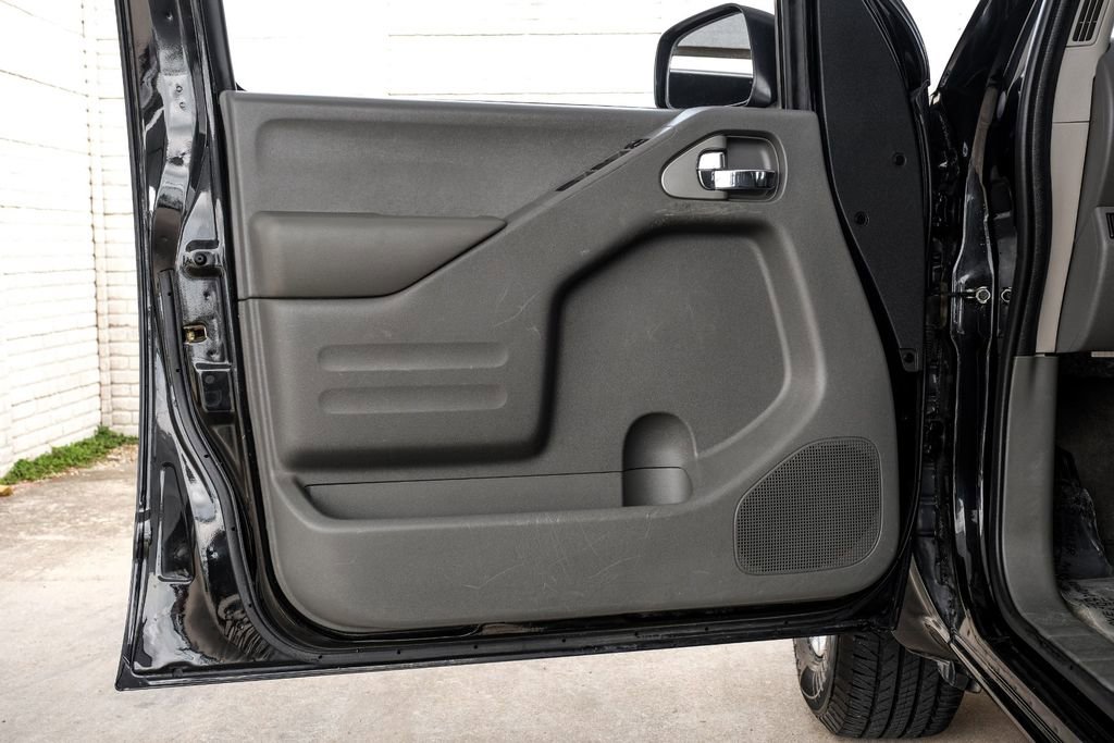 Used 2018 Nissan Frontier SV RWD image 39