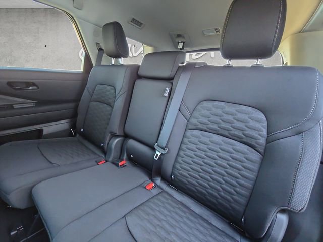 New 2026 Nissan Pathfinder SV image 22