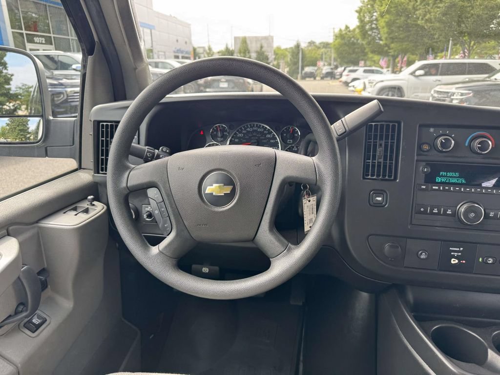 Used 2019 Chevrolet Express 3500 LT w/ LT Preferred Equipment Group RWD image 18