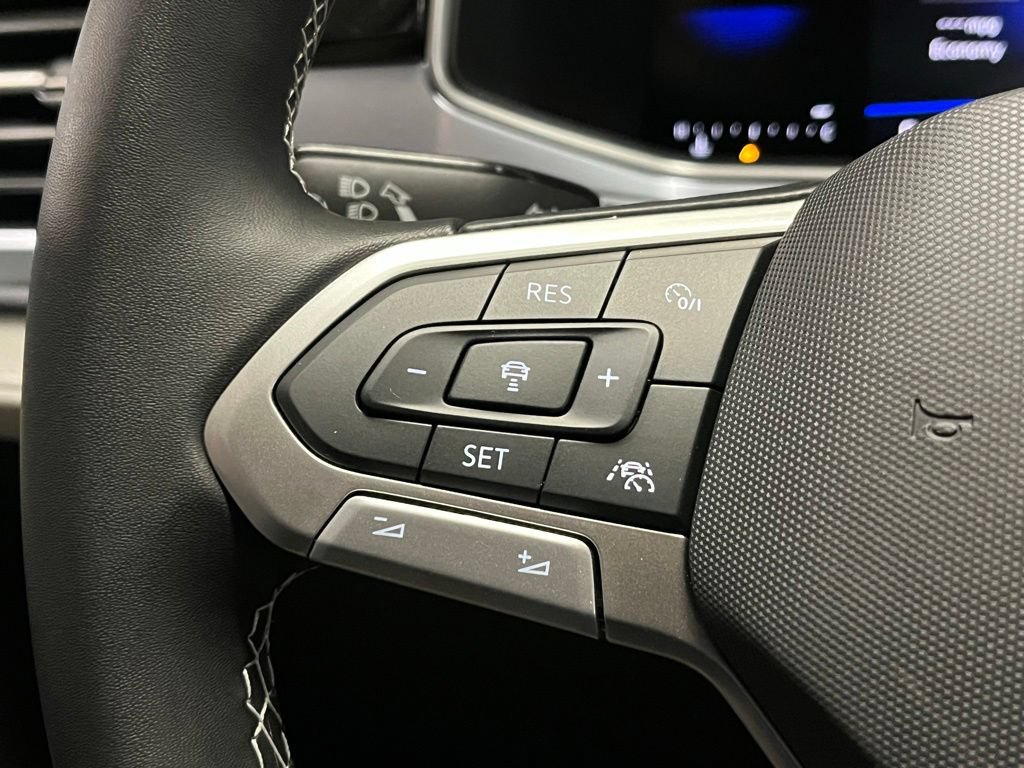 New 2026 Volkswagen Taos SE AWD/4WD image 26