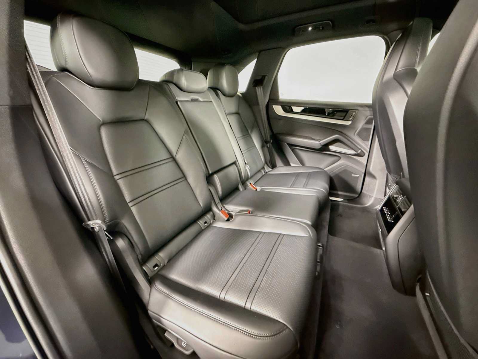 New 2026 Porsche Cayenne S AWD/4WD image 28