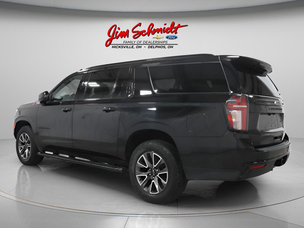 Used 2023 Chevrolet Suburban Z71 w/ Luxury Package AWD/4WD image 4
