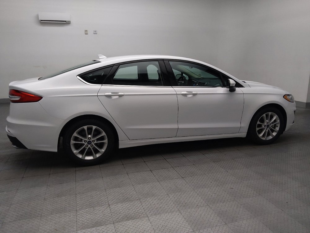 Used 2019 Ford Fusion SE FWD image 10