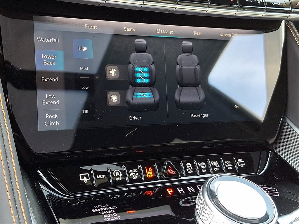 Used 2024 Jeep Grand Wagoneer Series III w/ Quick Order Packagew 28T image 16