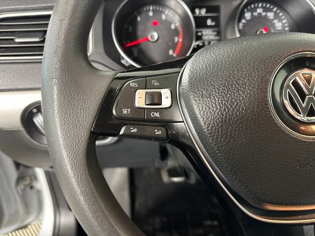 Used 2017 Volkswagen Jetta S image 15