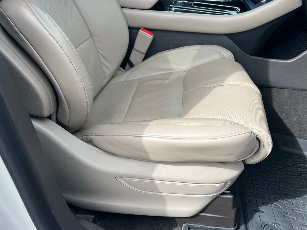 Used 2020 Lincoln Aviator Reserve w/ Equipment Group 202A image 14