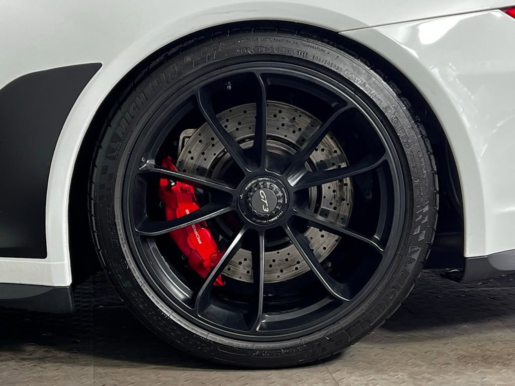 Certified 2018 Porsche 911 GT3 image 14