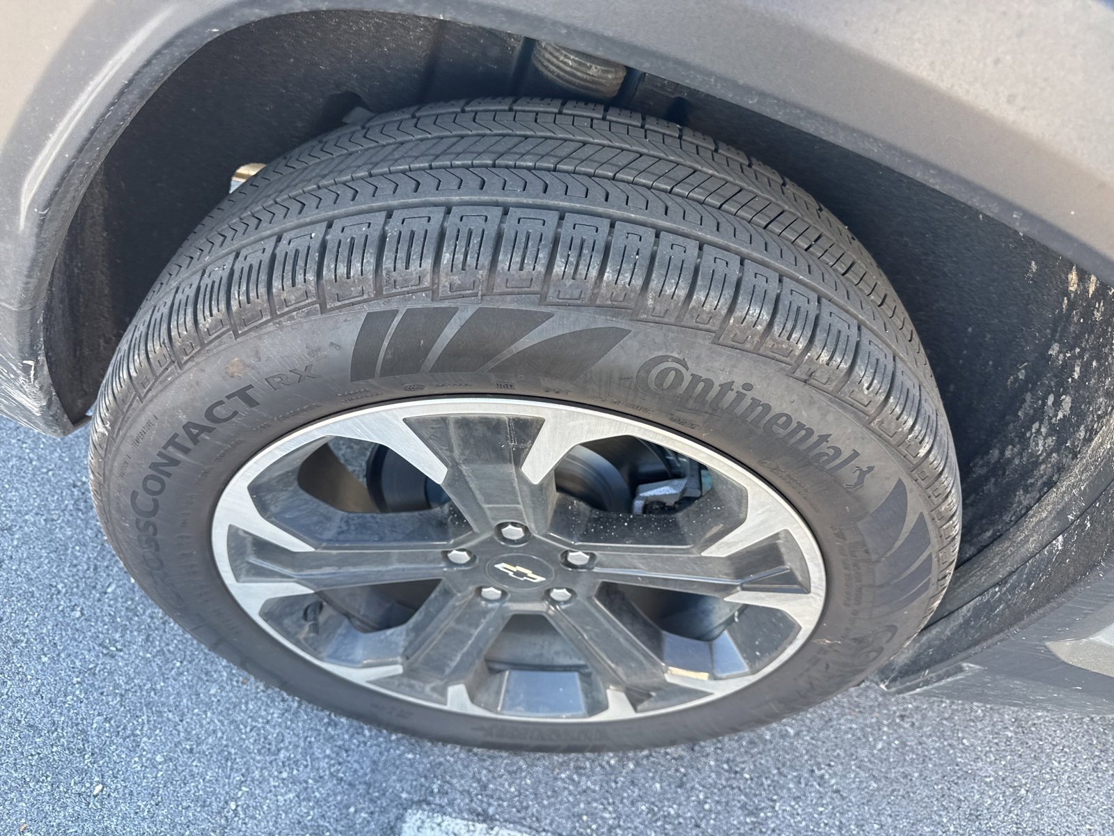 Used 2025 Chevrolet Equinox LT w/ Convenience Package II image 5