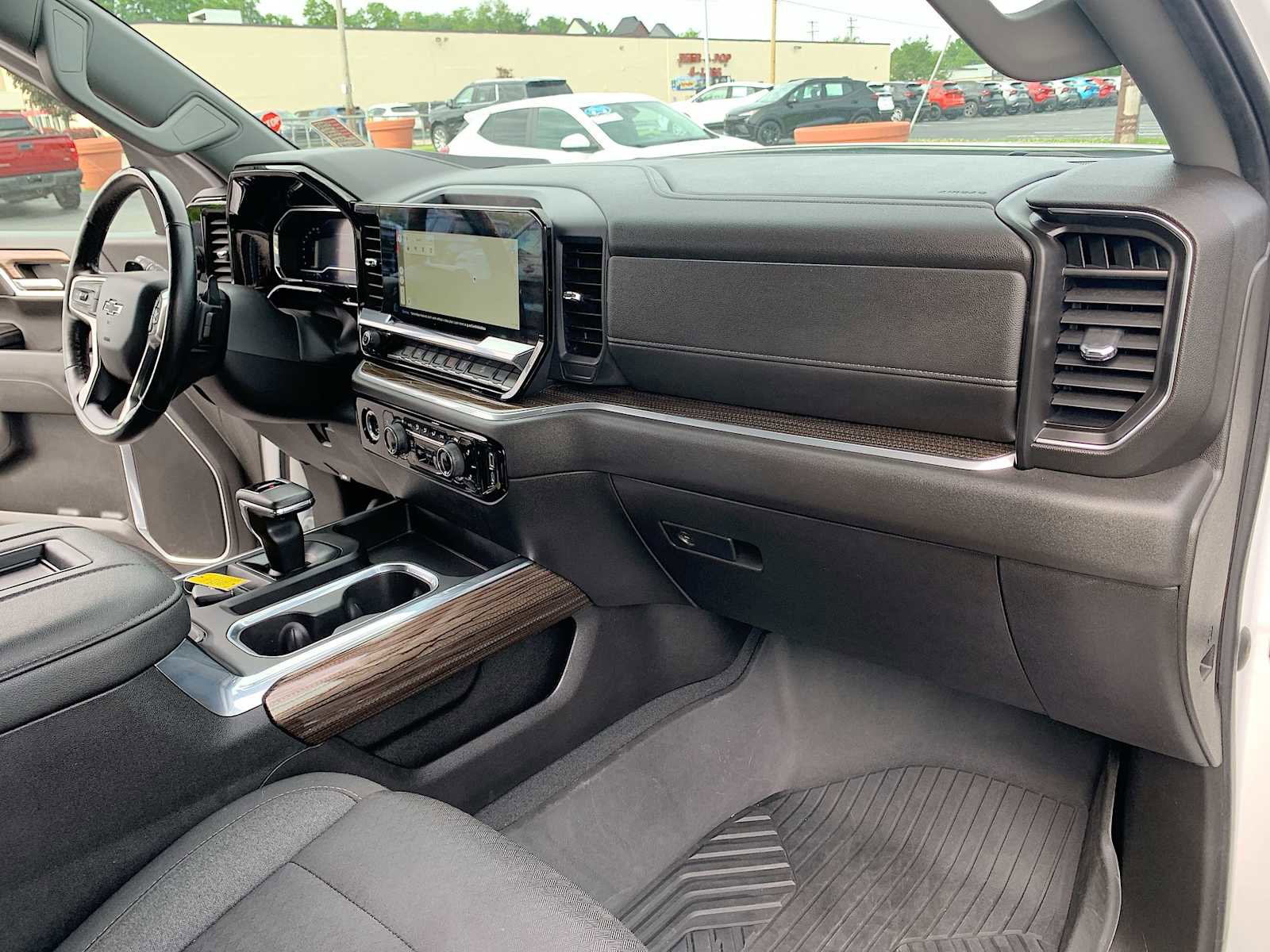 Used 2022 Chevrolet Silverado 1500 RST AWD/4WD image 27