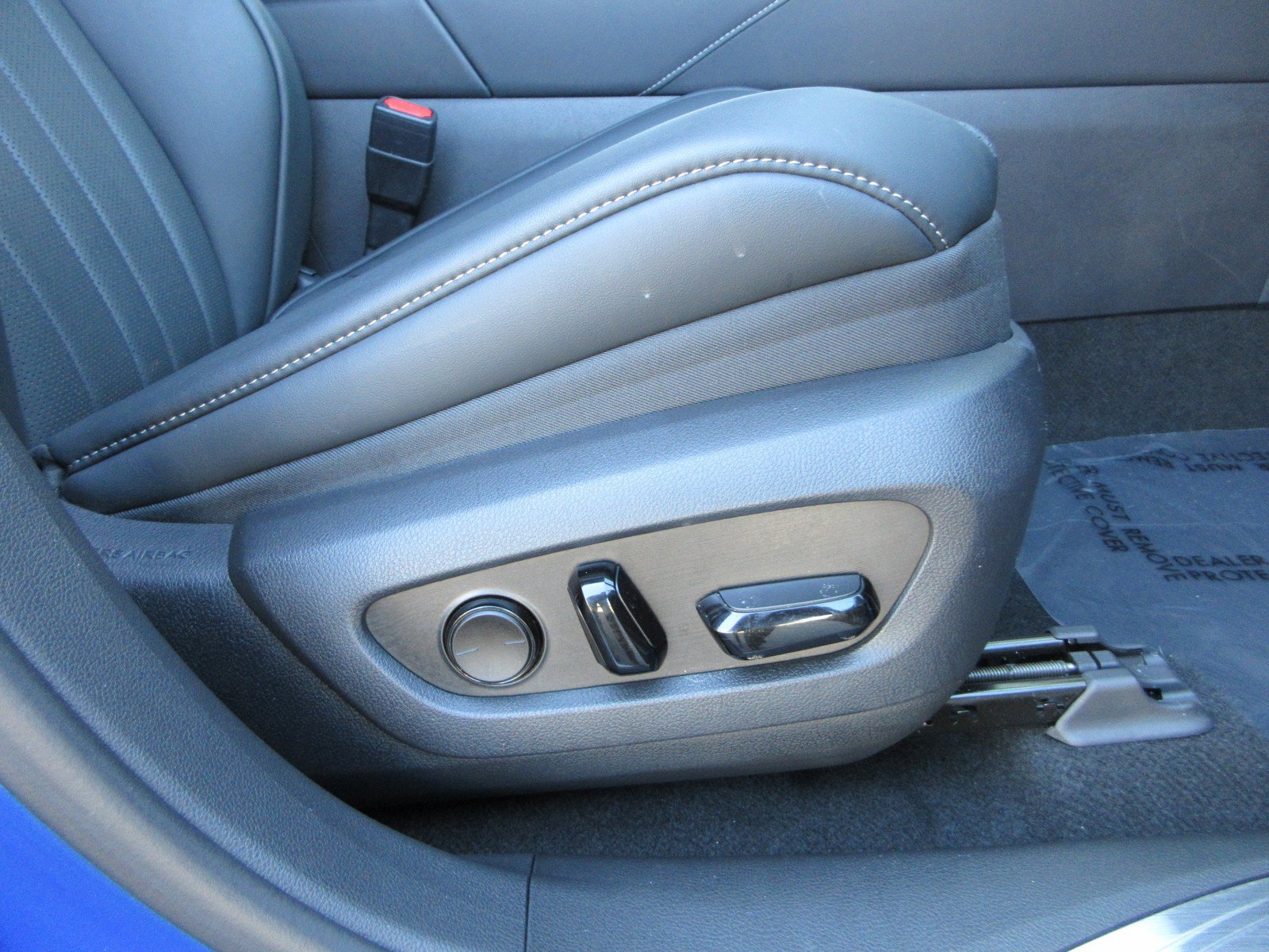 Used 2023 Lexus RX 350 F Sport w/ Cold Area Package AWD/4WD image 28