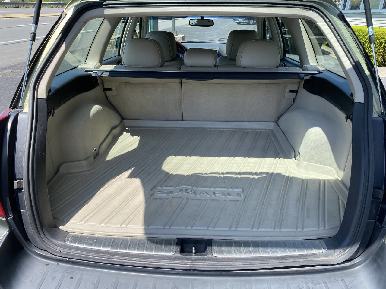 Used 2006 Subaru Outback 3.0R L.L. Bean AWD/4WD image 14