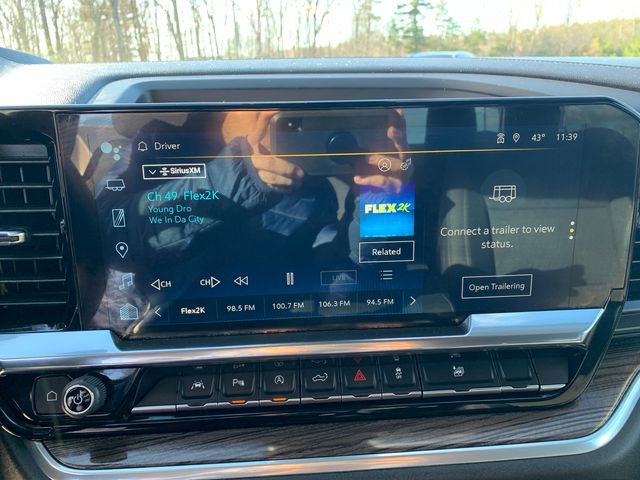 Used 2025 Chevrolet Silverado 1500 LT w/ Safety Package image 24