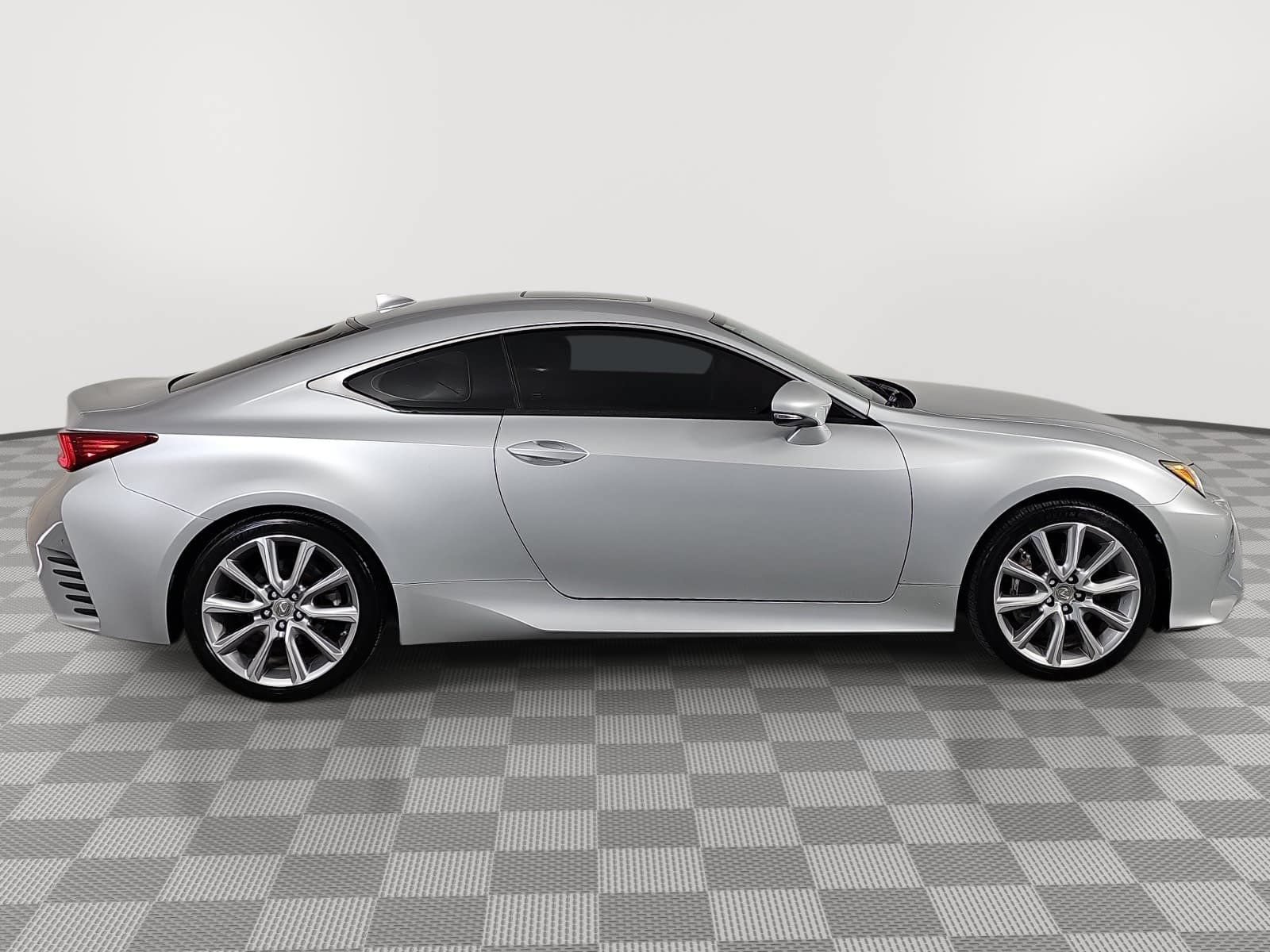 Used 2015 Lexus RC 350 w/ Luxury Package RWD image 9