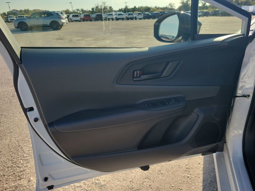 New 2026 Toyota Prius LE image 40