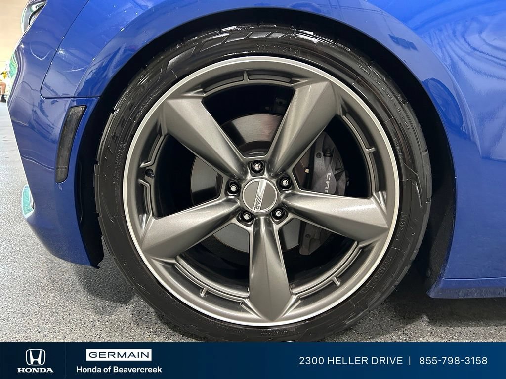 Used 2019 Chevrolet Camaro SS RWD image 13